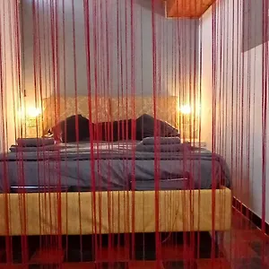 Flat 13 Italia