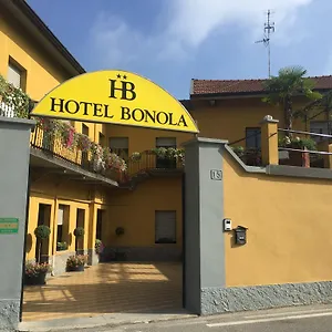 Bonola Отель