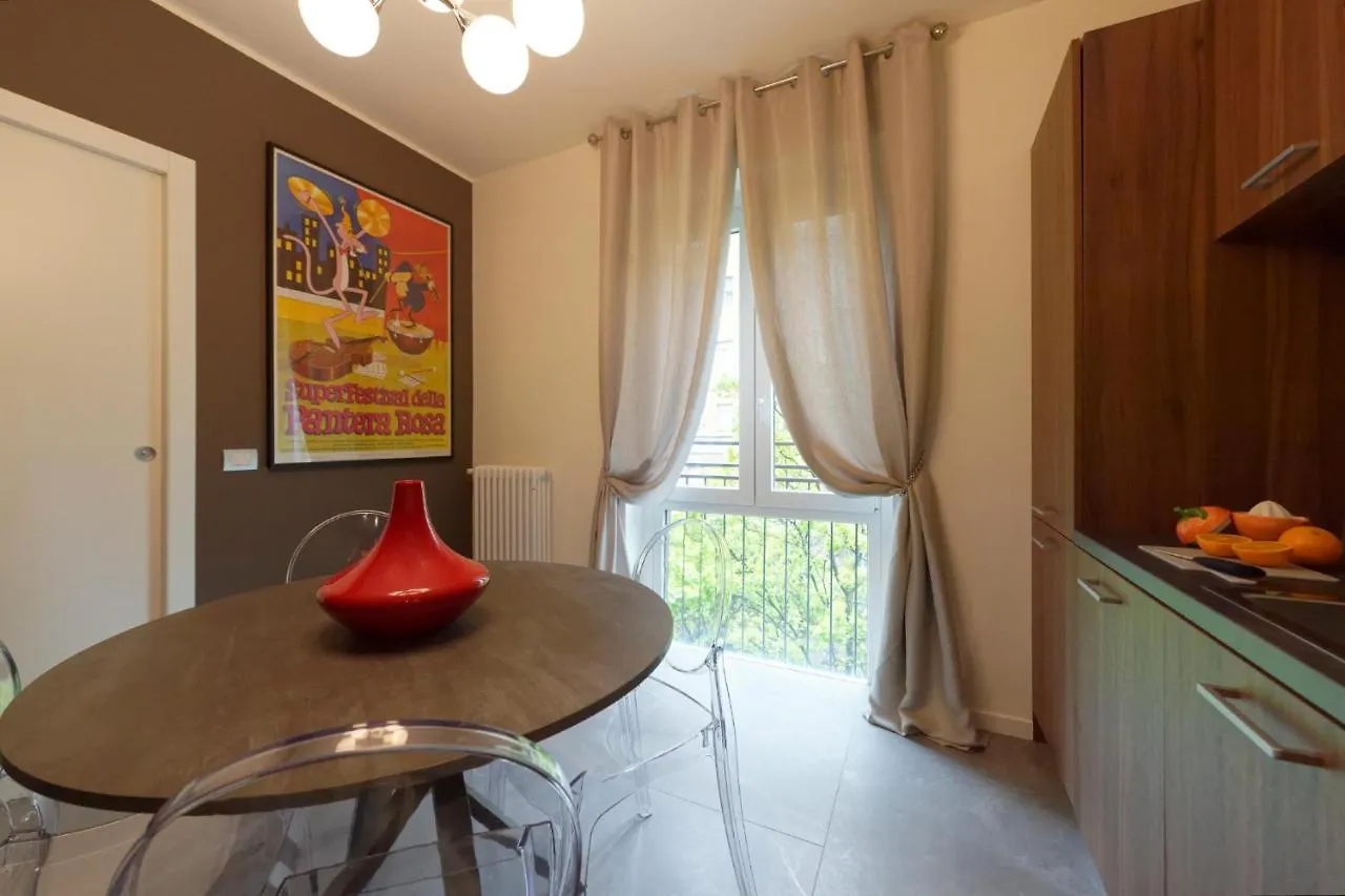 Red Ribbon Hotel Milan Guest house